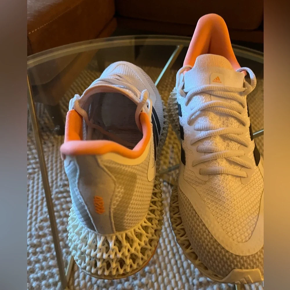 Waffle sole Adidas runners - Picture 2 of 3